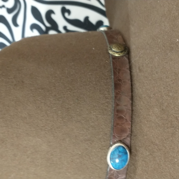 Men's bees custom-made Western  hats dark brown band has faux turquoise - Picture 3 of 6